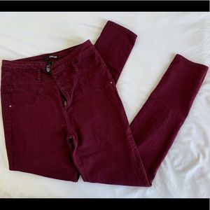 Hi-Waisted Skinny Jeans!